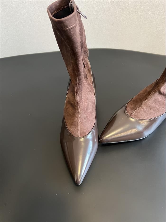 20251128172612517 380